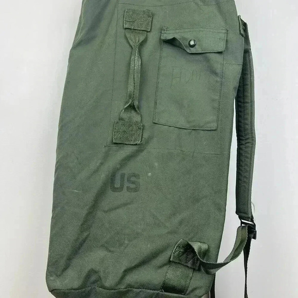 Vintage Military Style Green Gear Bag - US Issue - Picture 2 of 6